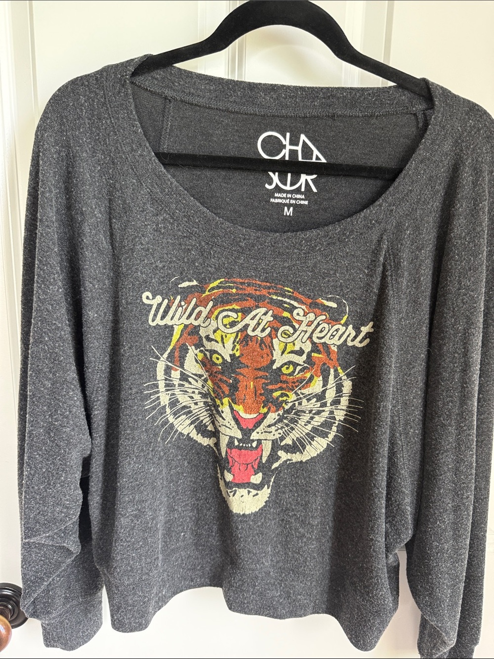 CHA SOR Suki 'Wild At Heart' Tiger 🐅 🐯 Graphic Tee - Charcoal Size M